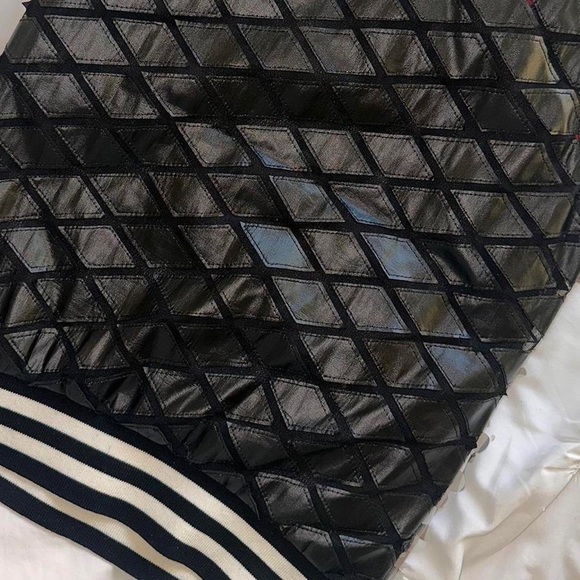 Pianura Studio floral black and white top with black leather pattern on the back - Picture 4 of 6